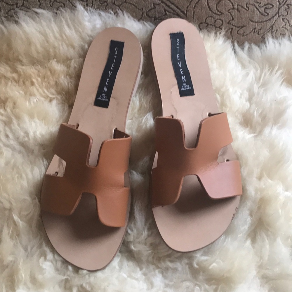 Classic H slide sandals